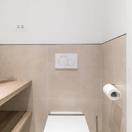 Seaway Balcony & Sea View Lejlighed *