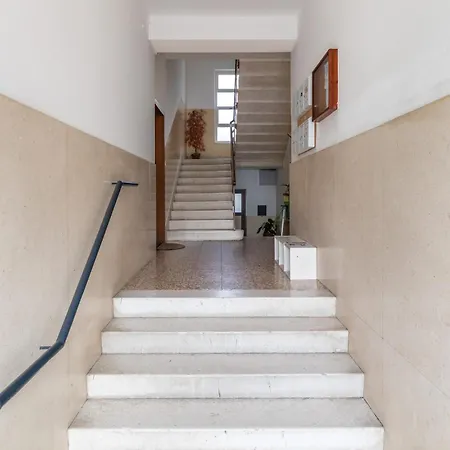 Seaway Balcony & Sea View Split