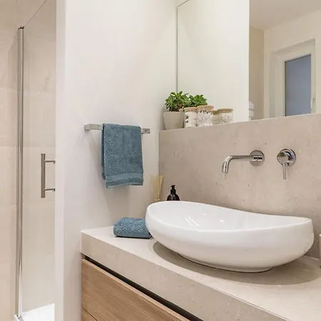 Seaway Balcony & Sea View Lägenhet *